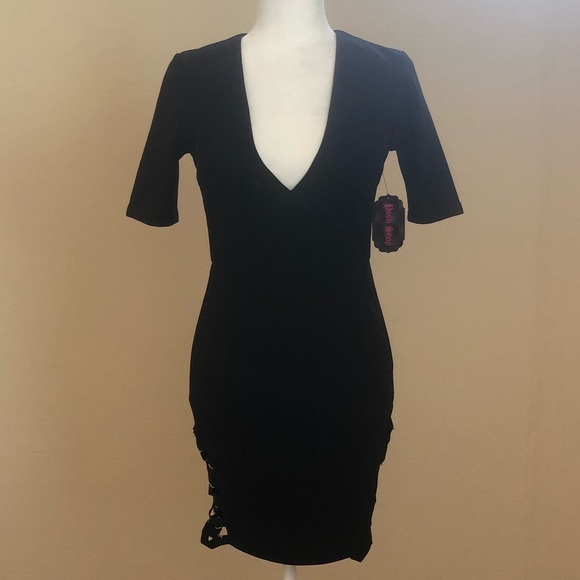 Sexy Black Dress - Picture 2 of 6